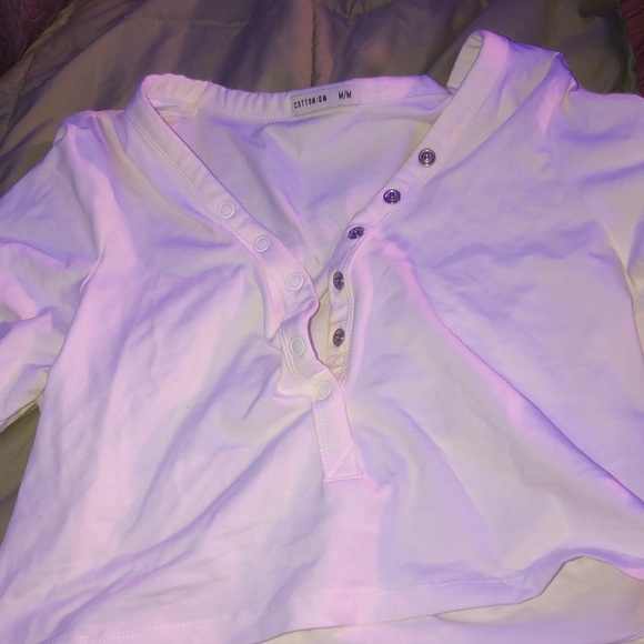 clothes - Picture 5 of 10